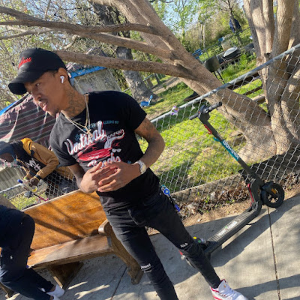 Meet your Posher, Davon